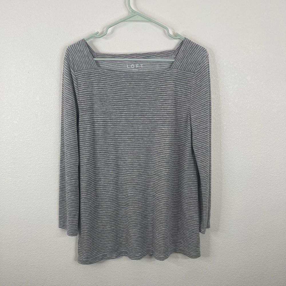 Ann Taylor LOFT Womens‎ Top Size M Soft Light Weight Gray Long Sleeve Striped